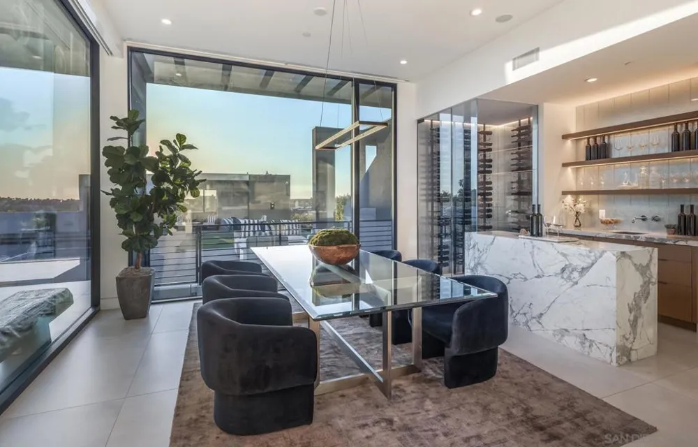 521 S Rios Ave Solana Beach, CA 92075