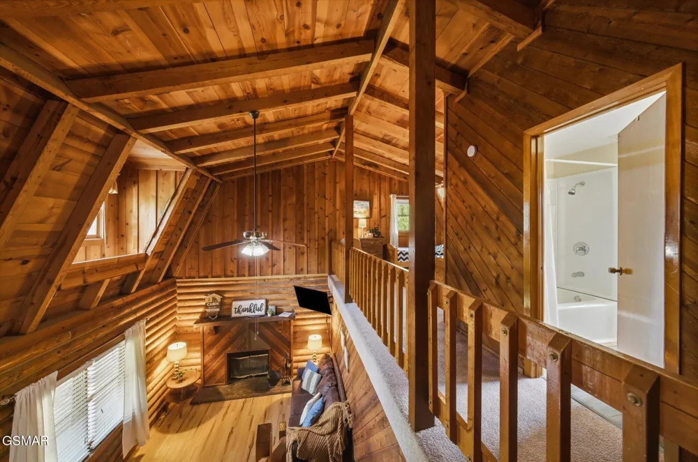 1736 Walker Trail Sevierville, TN 37876