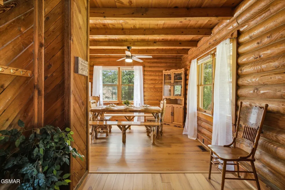 1736 Walker Trail Sevierville, TN 37876