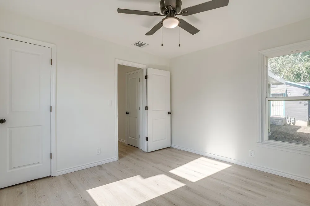 4316 Littlejohn Avenue Fort Worth, TX 76105