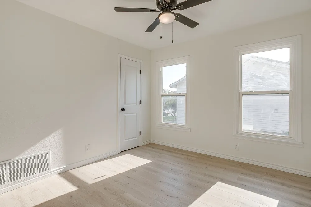 4316 Littlejohn Avenue Fort Worth, TX 76105