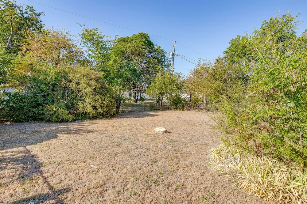 4316 Littlejohn Avenue Fort Worth, TX 76105