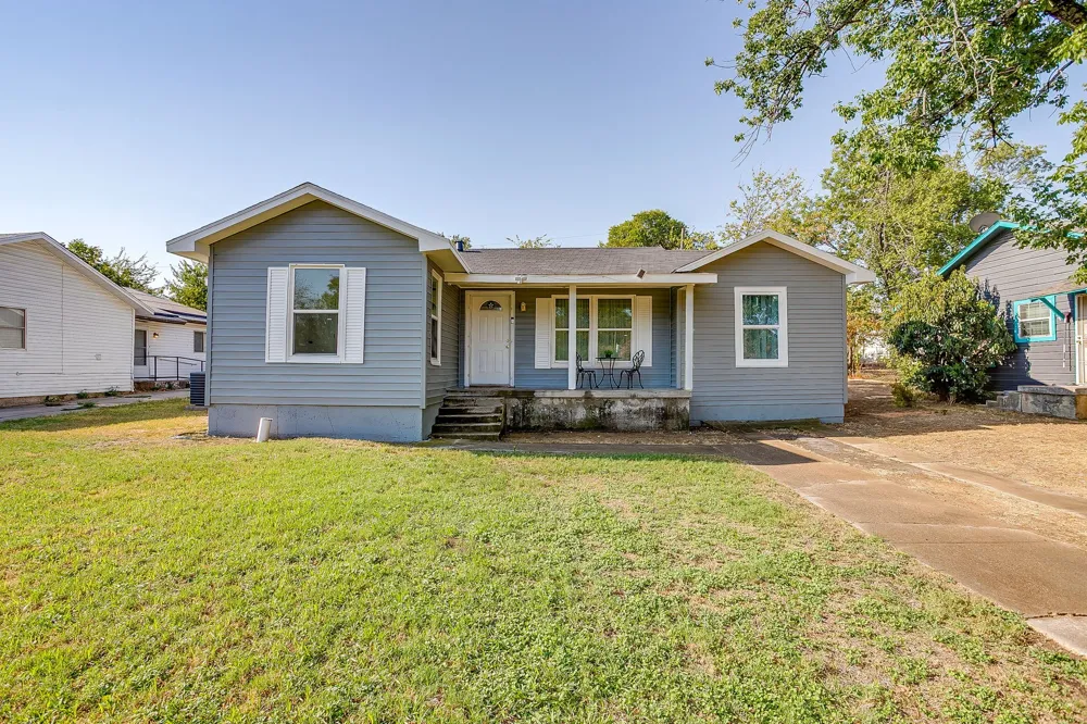 4316 Littlejohn Avenue Fort Worth, TX 76105