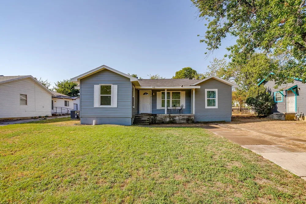 4316 Littlejohn Avenue Fort Worth, TX 76105