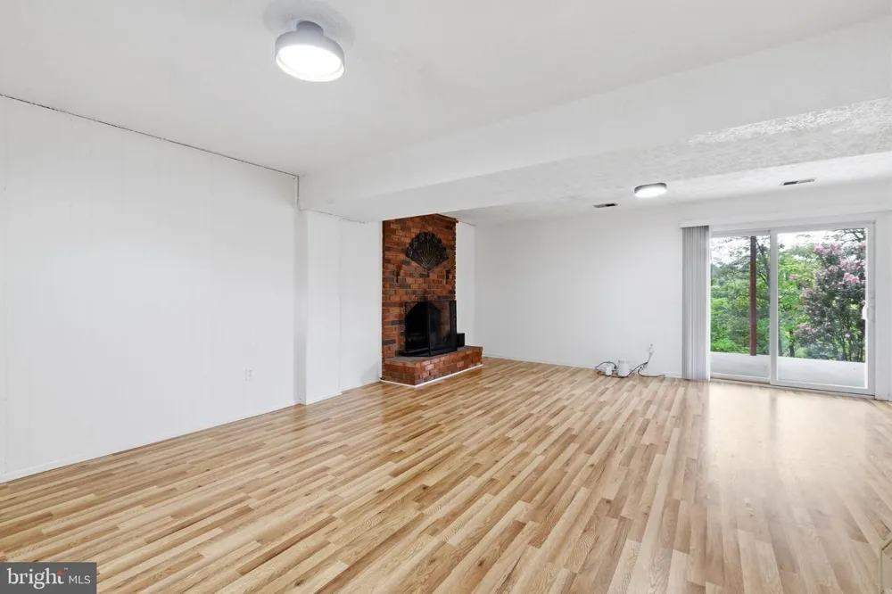 6415 CRAIGMONT ROAD Baltimore, MD 21207