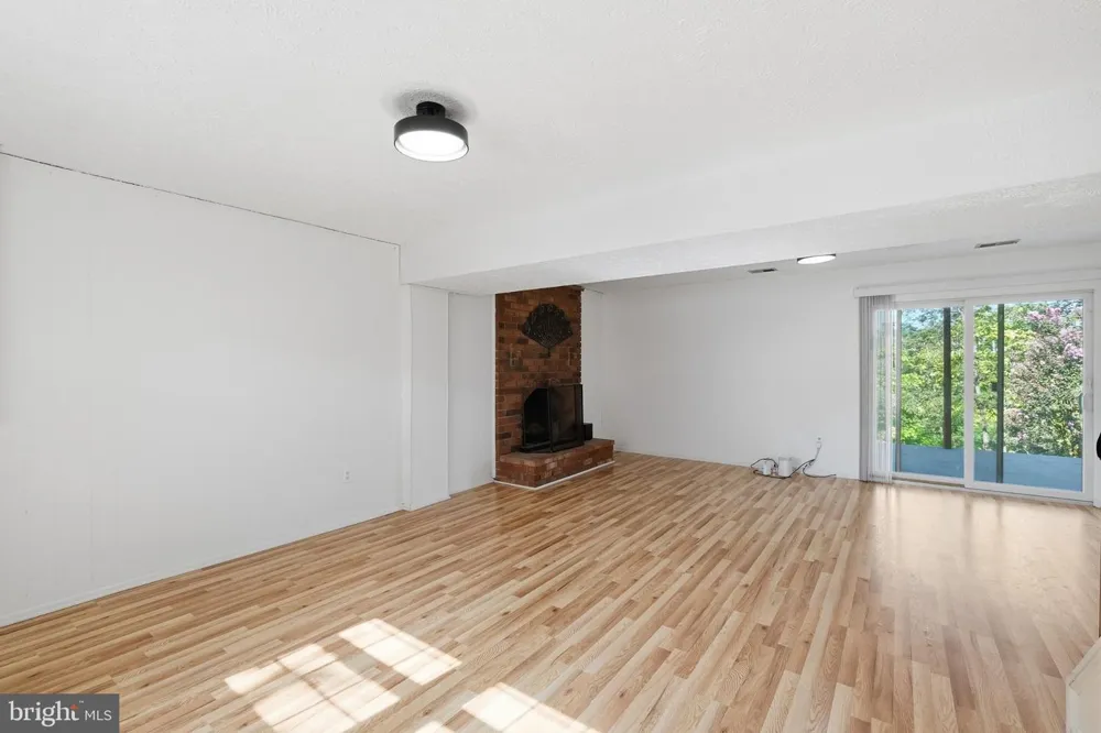 6415 CRAIGMONT ROAD Baltimore, MD 21207