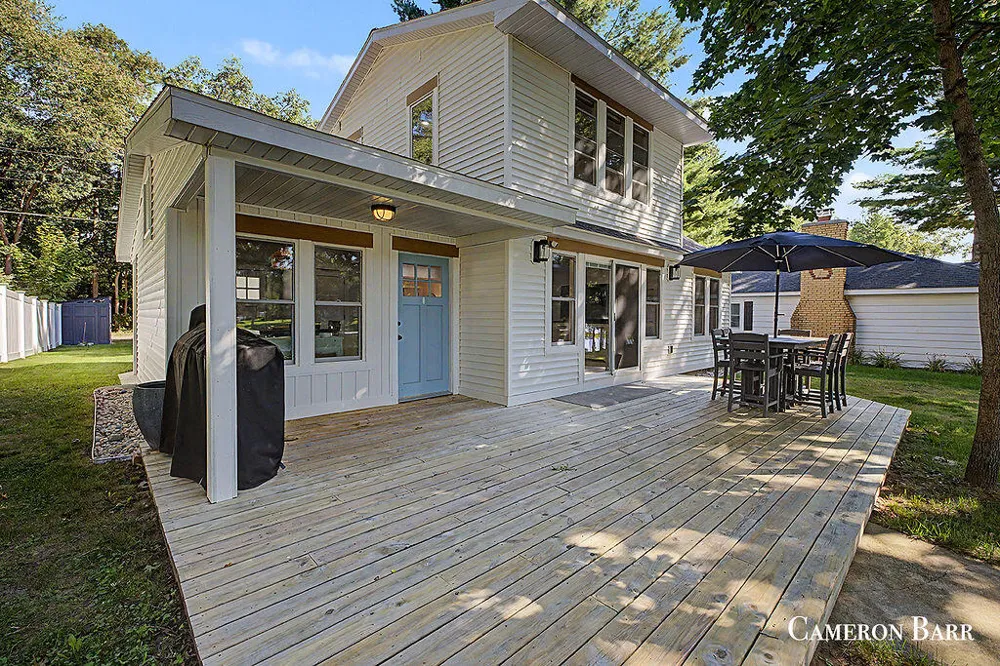 1514 E Cove Point Drive Newaygo, MI 49337