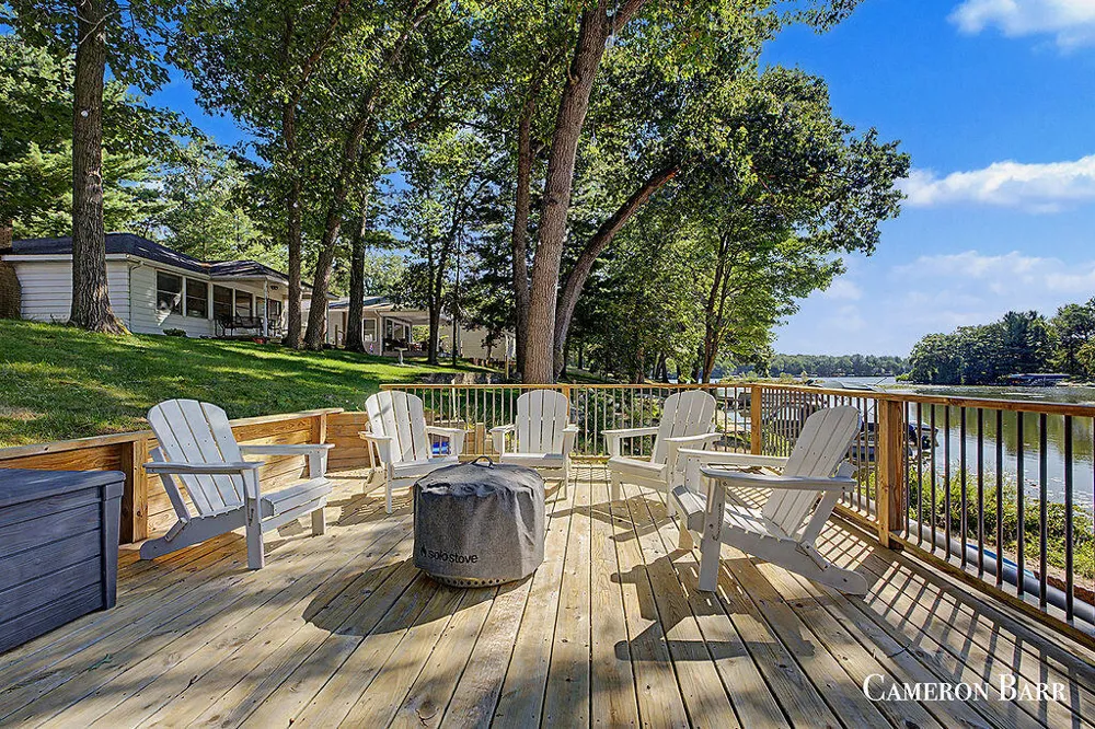 1514 E Cove Point Drive Newaygo, MI 49337