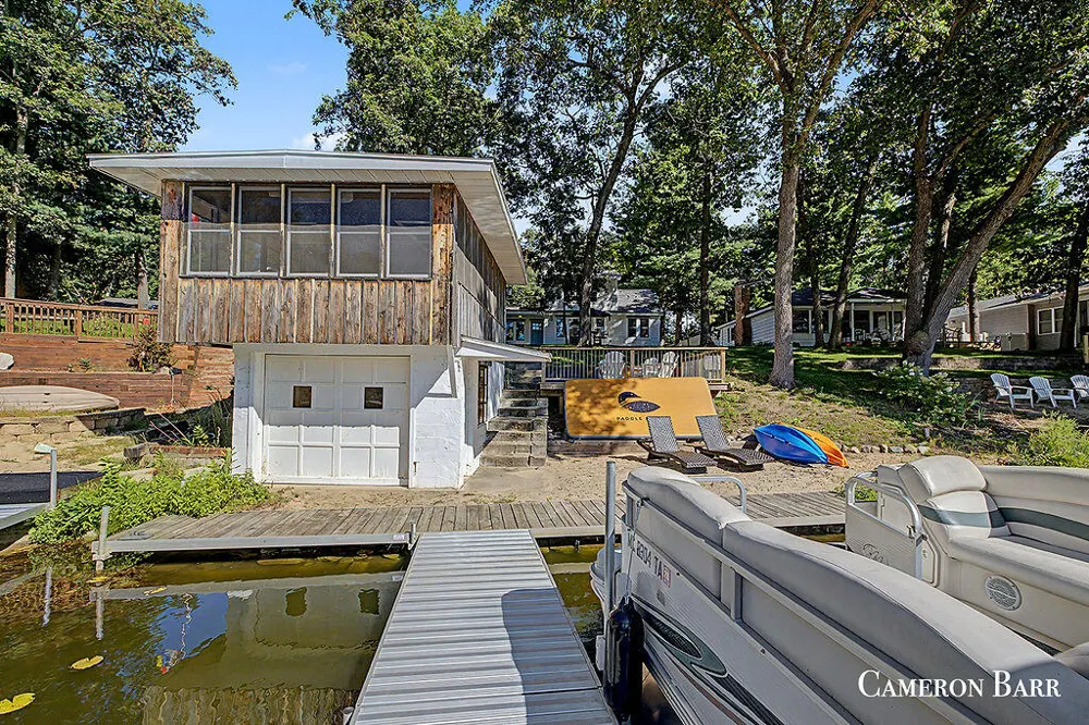1514 E Cove Point Drive Newaygo, MI 49337