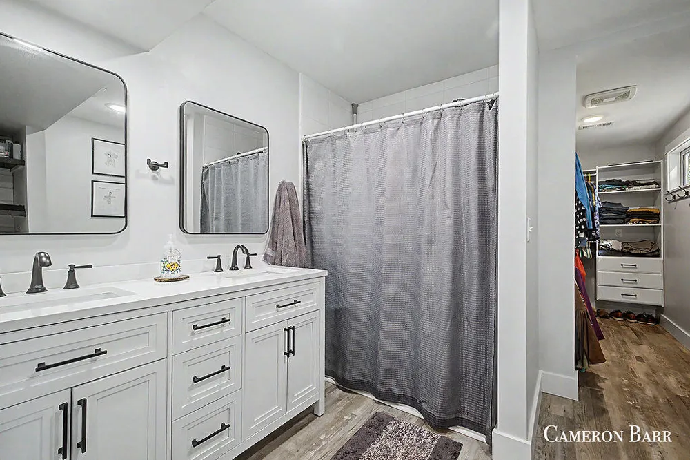 1514 E Cove Point Drive Newaygo, MI 49337