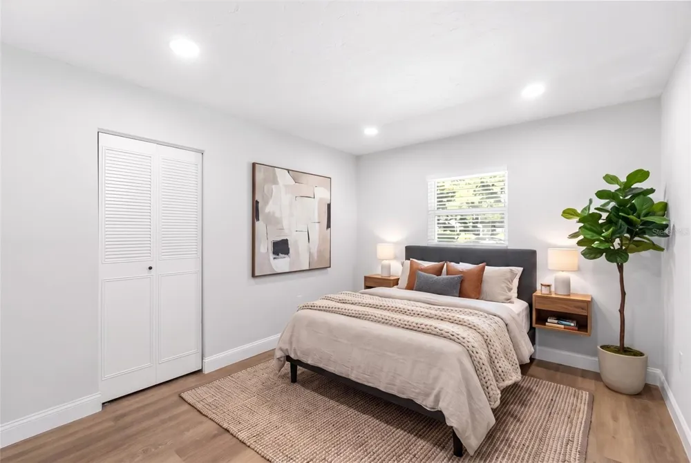 420 MELODY CIRCLE Sarasota, FL 34237