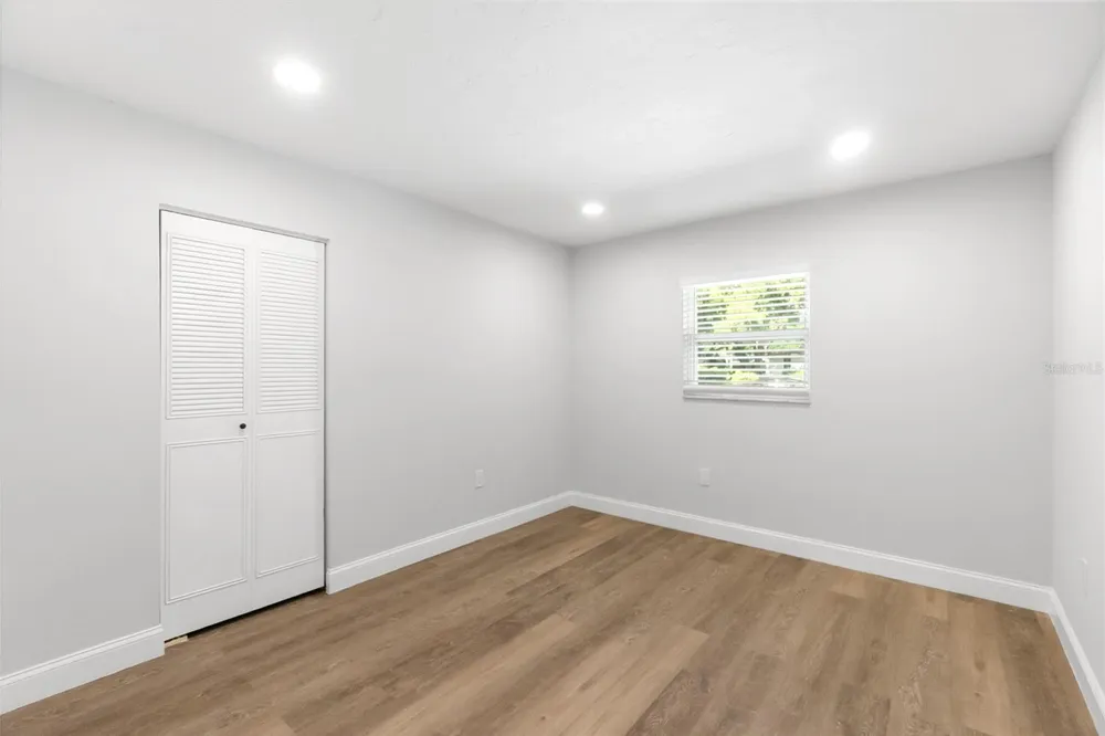 420 MELODY CIRCLE Sarasota, FL 34237