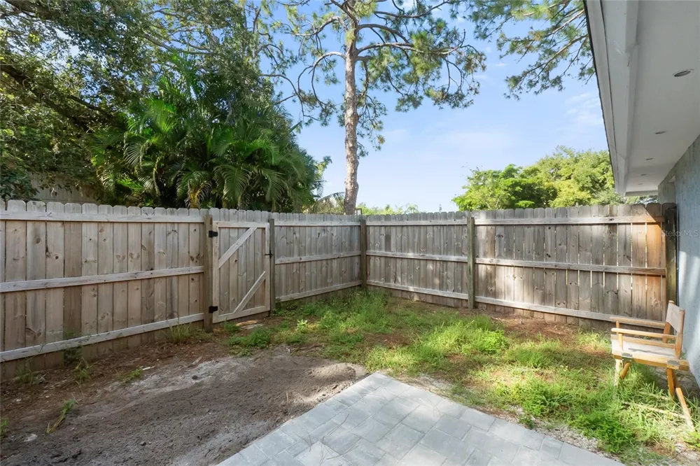 420 MELODY CIRCLE Sarasota, FL 34237