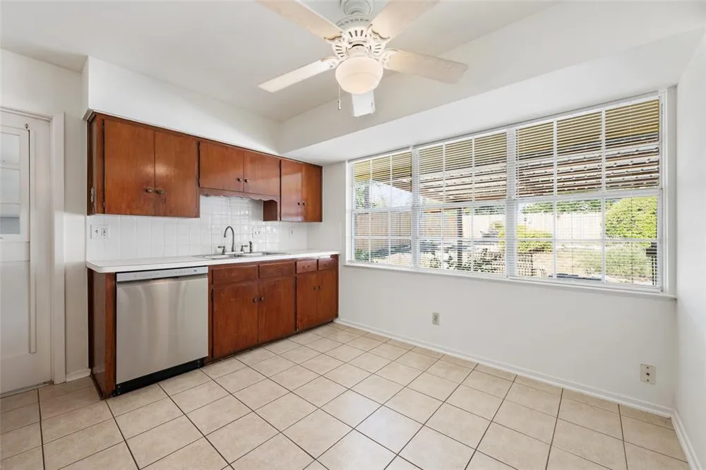 6706 Willamette Drive Austin, TX 78723