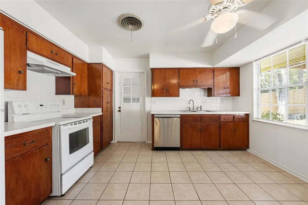 6706 Willamette Drive Austin, TX 78723