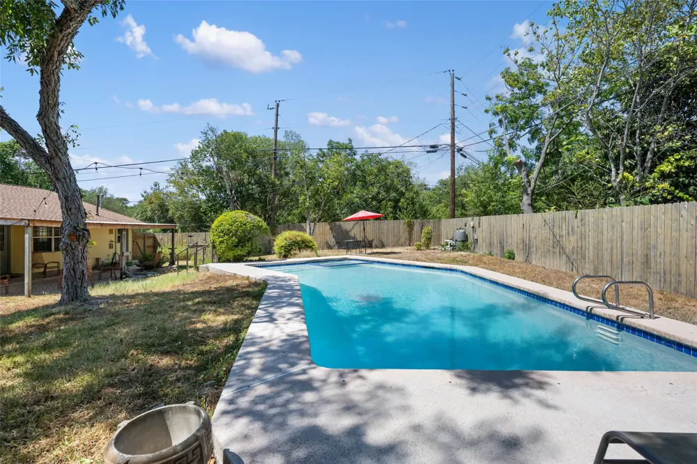 6706 Willamette Drive Austin, TX 78723