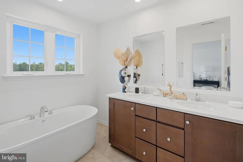 29 SCAMMEL DRIVE Bunker Hill, WV 25413