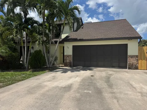 121 BEAUMONT LANE