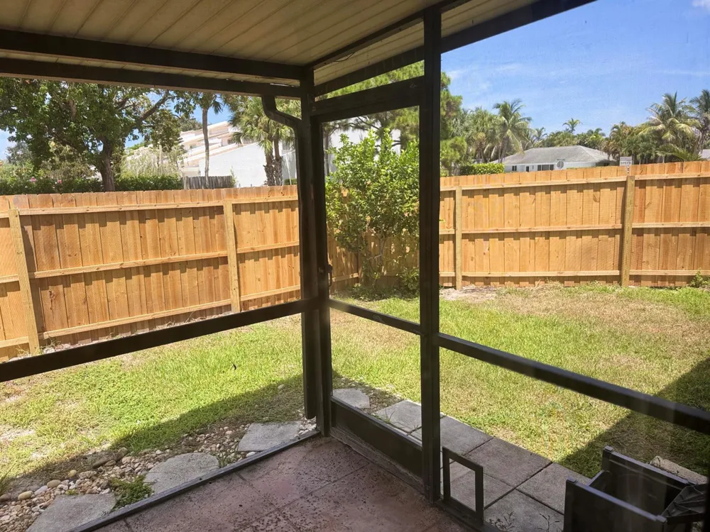121 BEAUMONT LANE Palm Beach Gardens, FL 33410
