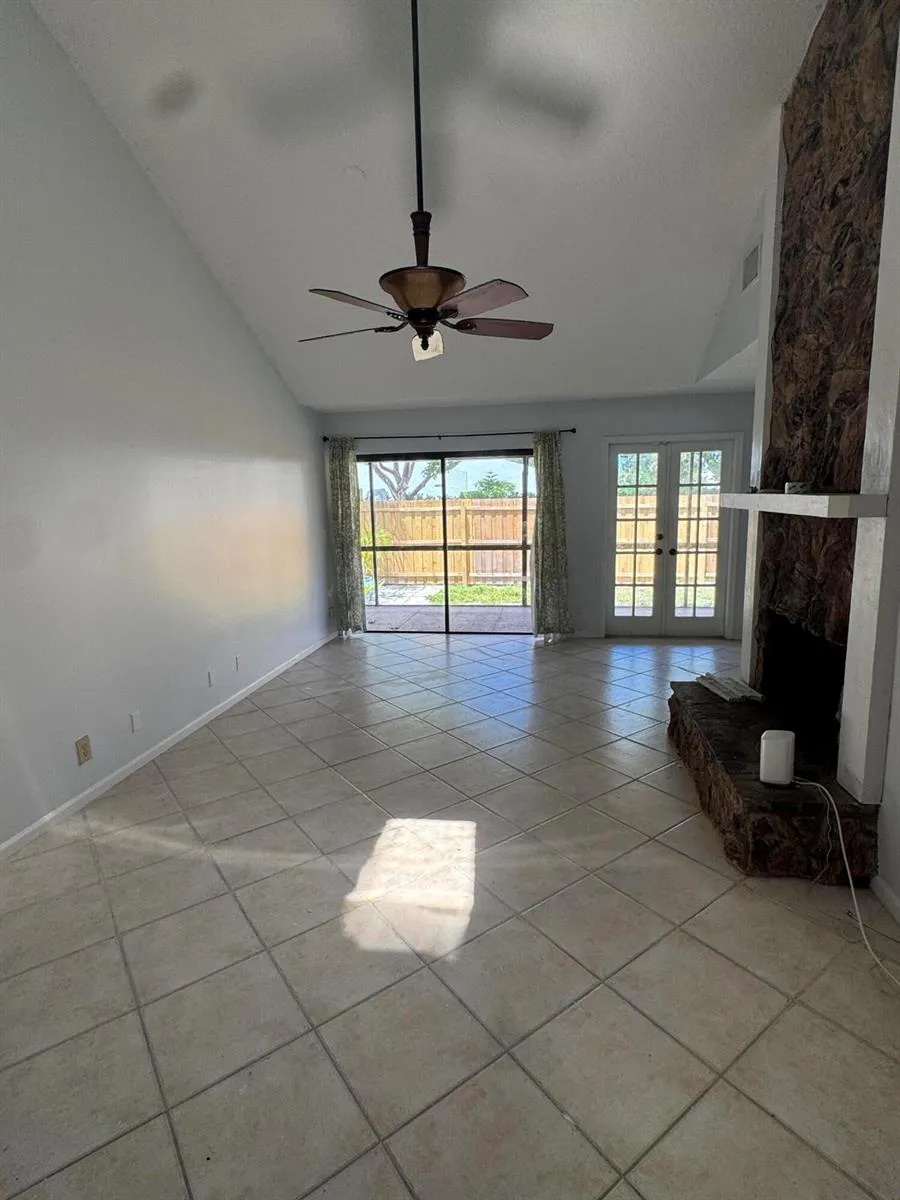 121 BEAUMONT LANE Palm Beach Gardens, FL 33410