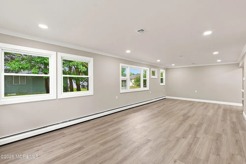 549 Jamaica Boulevard Toms River, NJ 08757