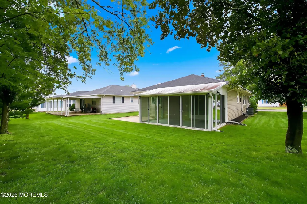 549 Jamaica Boulevard Toms River, NJ 08757