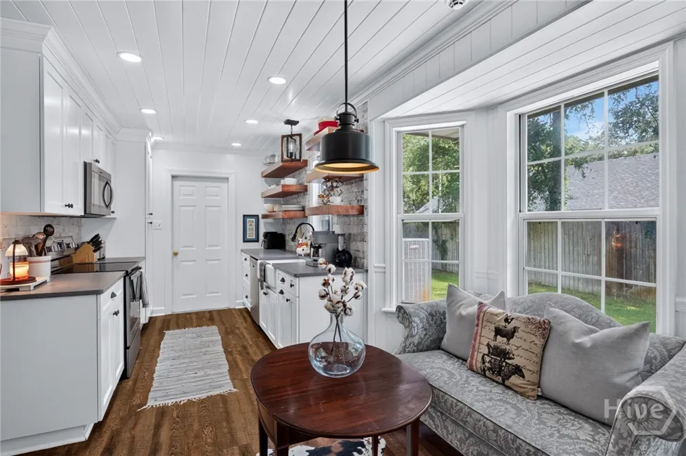 1106 Walthour Road Savannah, GA 31410