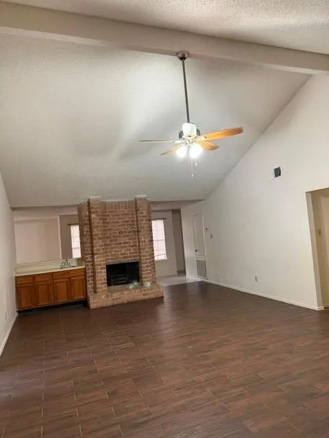 11323 Mulholland Dr Stafford, TX 77477