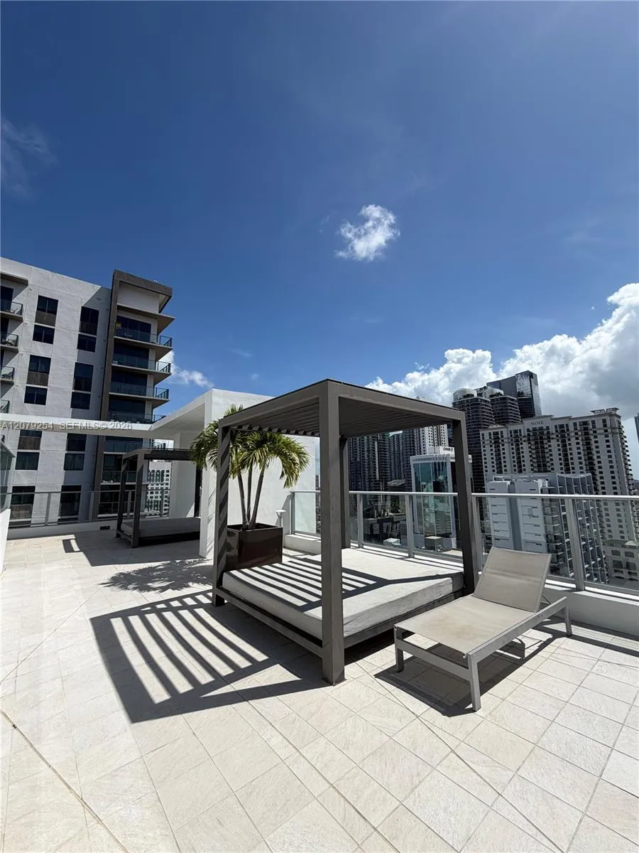 1010 SW 2nd Ave #1601 Miami, FL 33130