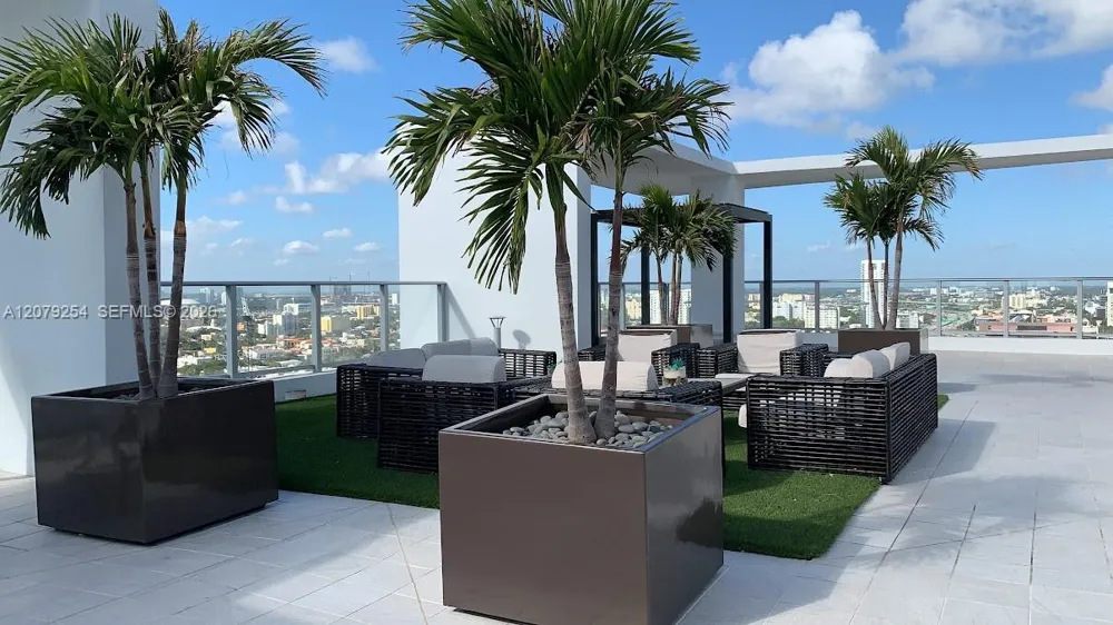 1010 SW 2nd Ave #1601 Miami, FL 33130