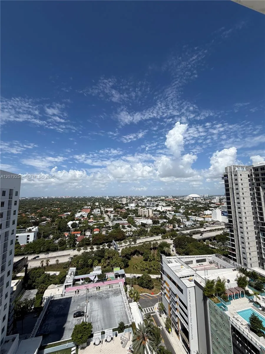 1010 SW 2nd Ave #1601 Miami, FL 33130