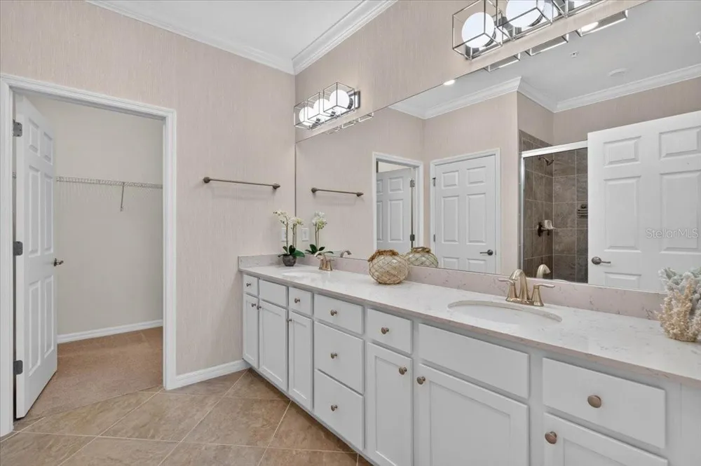 10059 CROOKED CREEK DRIVE #202 Venice, FL 34293