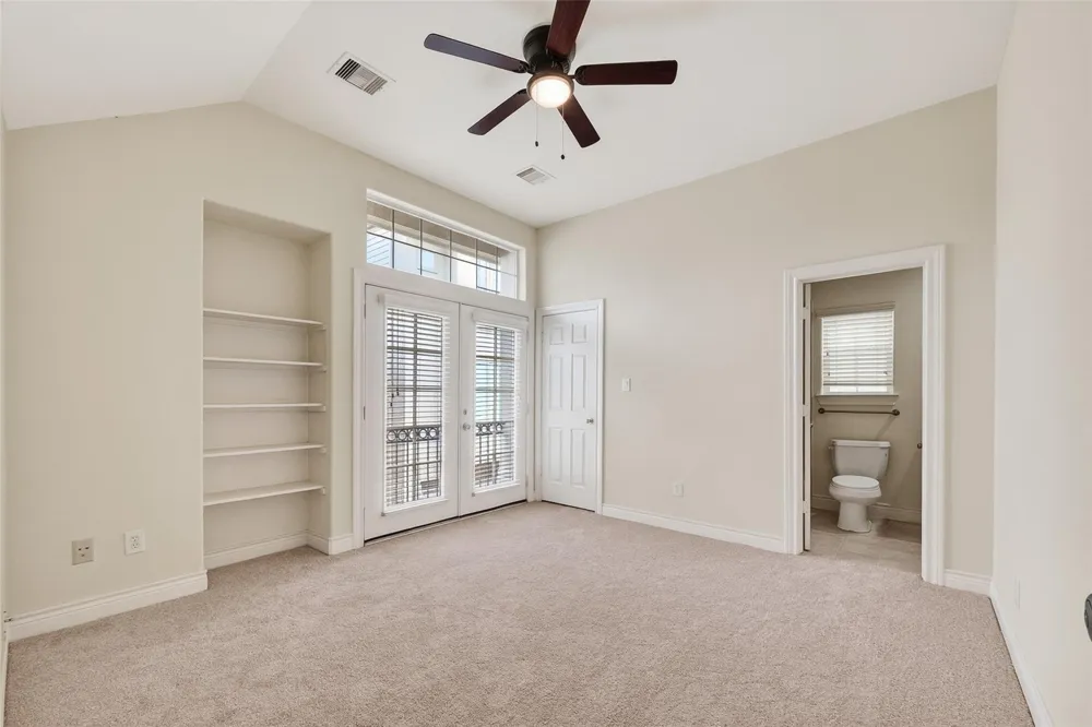 5972 Kansas Street Houston, TX 77007