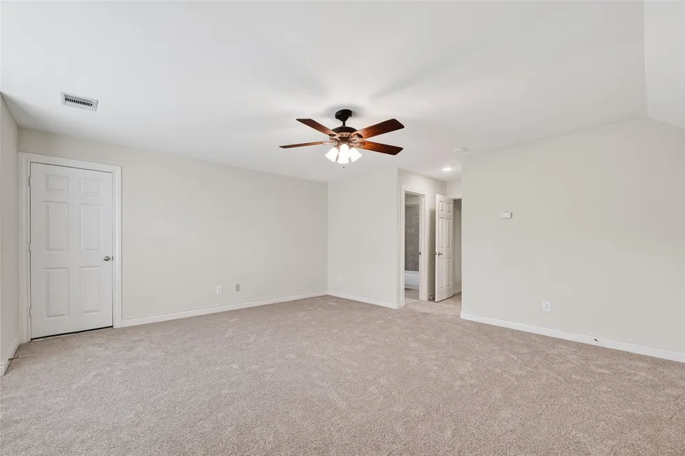 5972 Kansas Street Houston, TX 77007