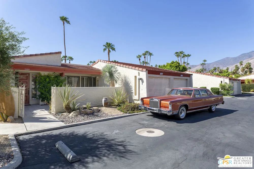 1125 S La Verne Way Palm Springs, CA 92264