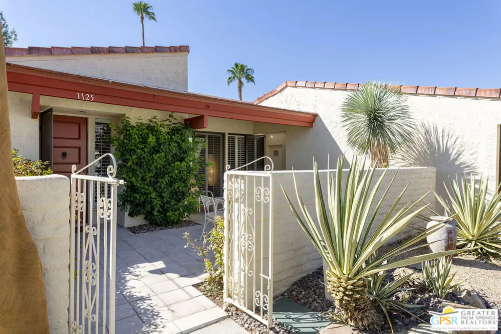 1125 S La Verne Way Palm Springs, CA 92264