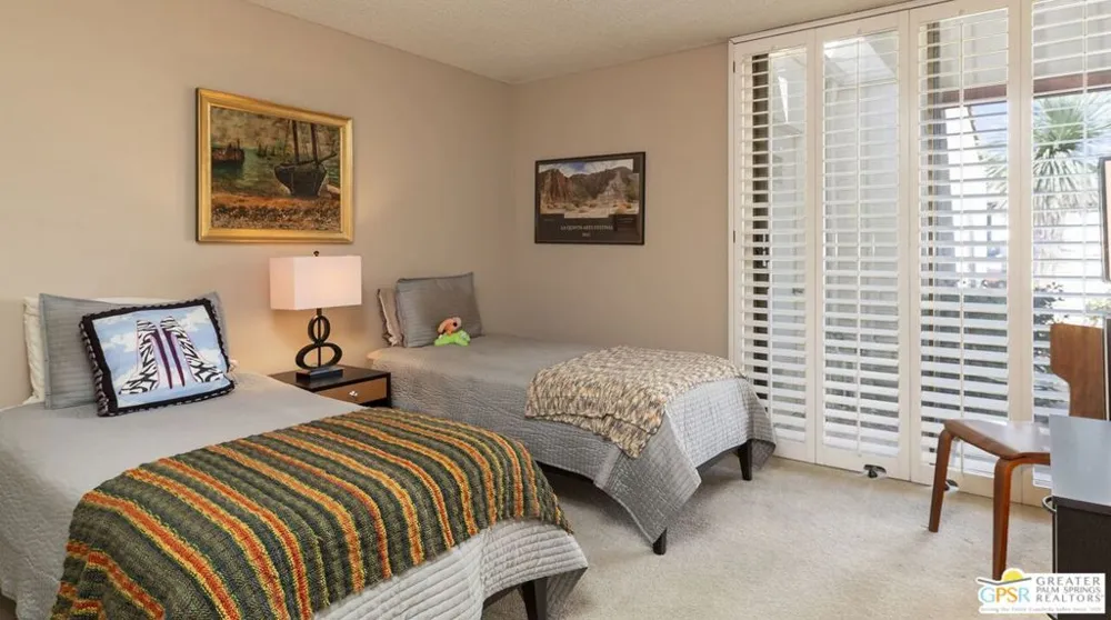 1125 S La Verne Way Palm Springs, CA 92264