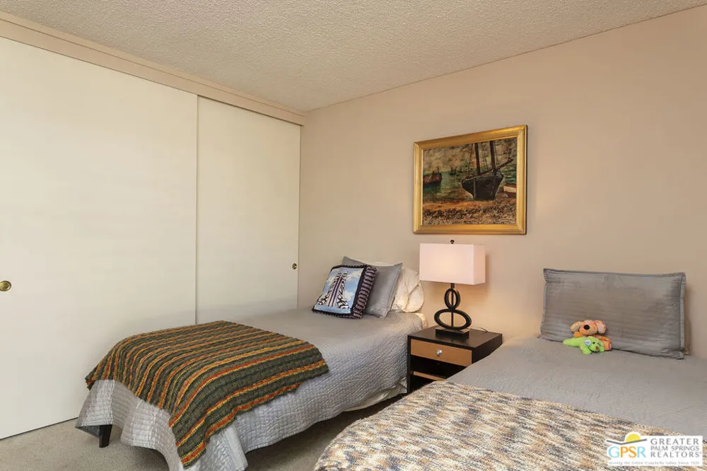 1125 S La Verne Way Palm Springs, CA 92264