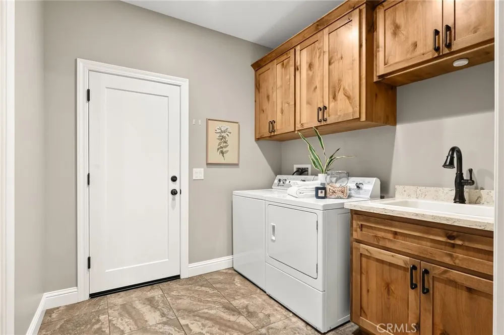 7171 Beverly Paradise, CA 95969