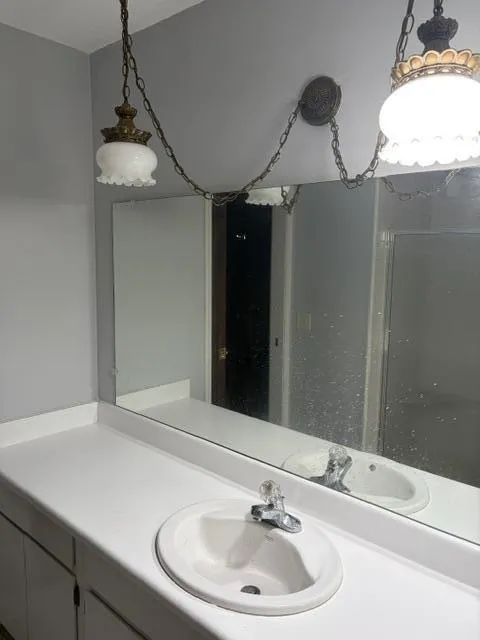 35980 Ann Arbor Trail Livonia, MI 48150