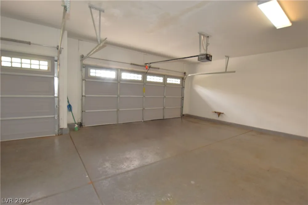 9191 Ridge Wolves Court Las Vegas, NV 89178