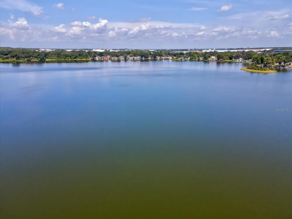 7002 THRASHER DRIVE Tampa, FL 33610