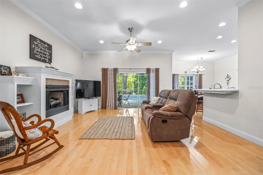 1016 S LAKE MARIAM DRIVE Winter Haven, FL 33884