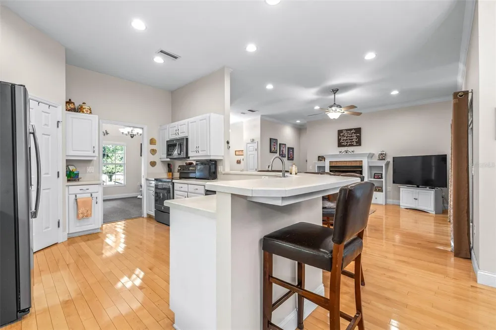 1016 S LAKE MARIAM DRIVE Winter Haven, FL 33884
