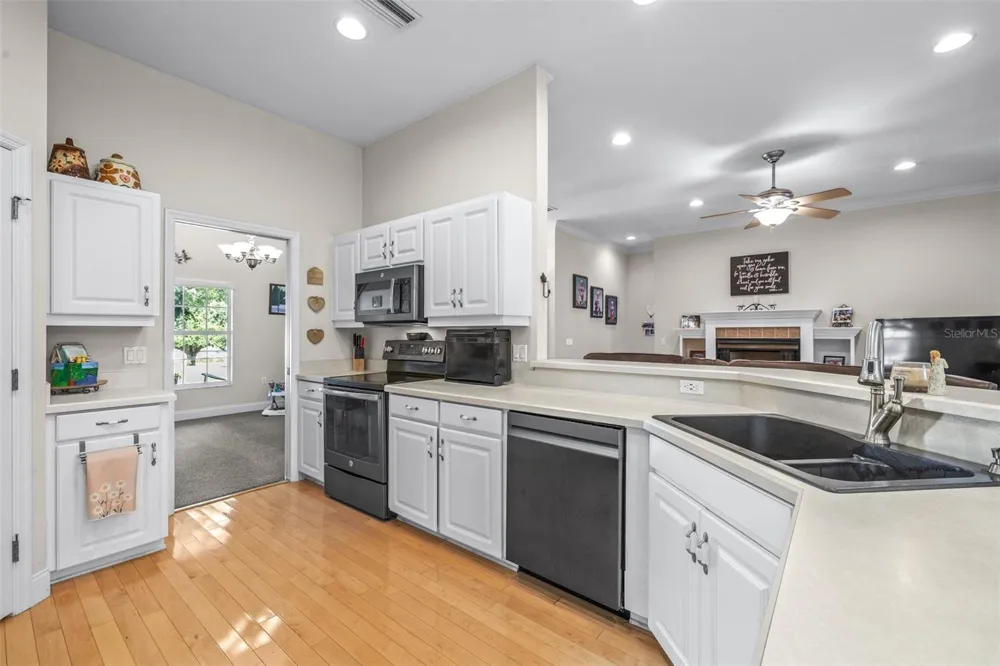 1016 S LAKE MARIAM DRIVE Winter Haven, FL 33884
