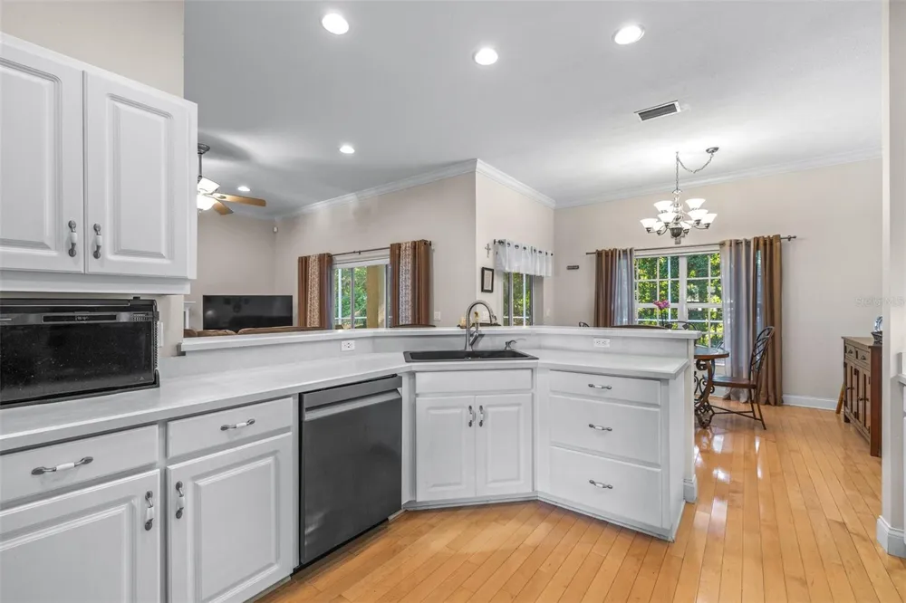 1016 S LAKE MARIAM DRIVE Winter Haven, FL 33884