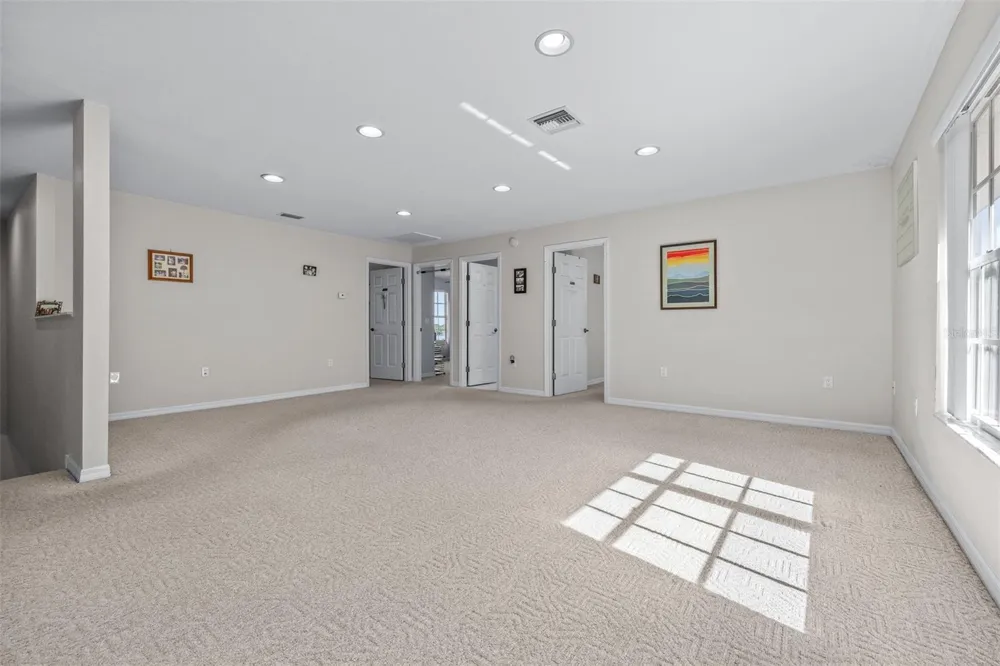 1016 S LAKE MARIAM DRIVE Winter Haven, FL 33884