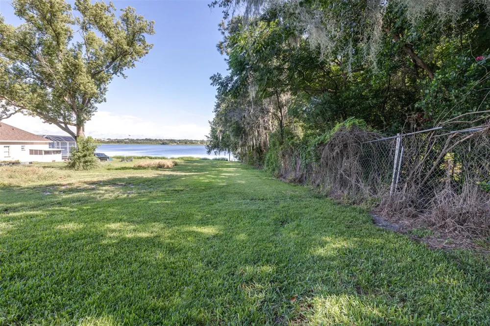 1016 S LAKE MARIAM DRIVE Winter Haven, FL 33884