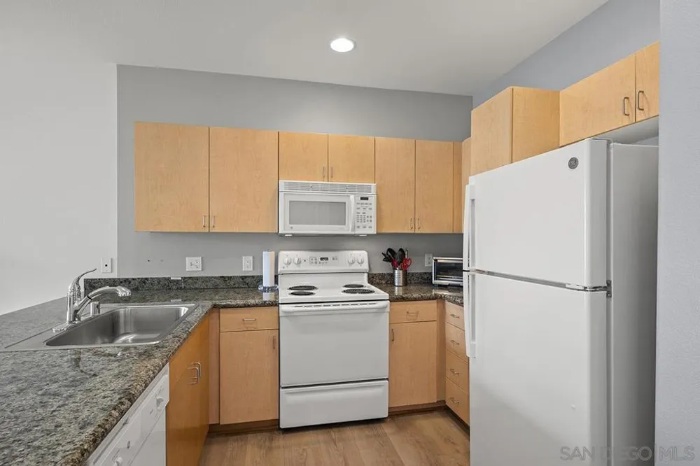 1501 Front Street #414 San Diego, CA 92101