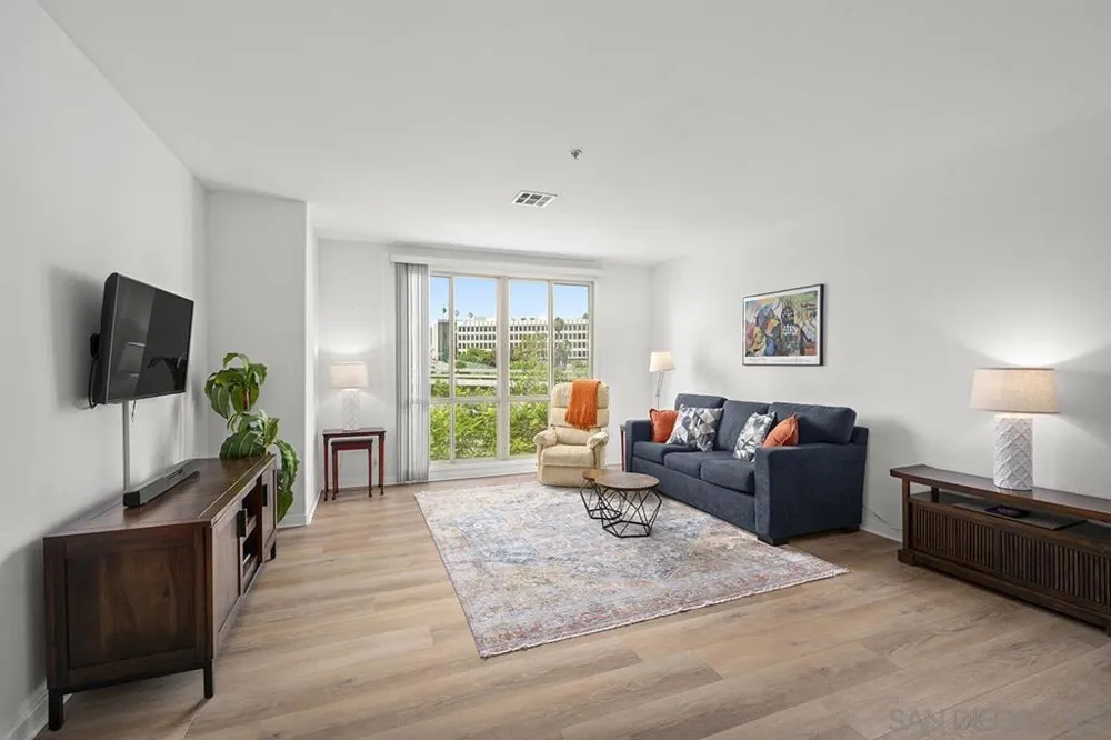 1501 Front Street #414 San Diego, CA 92101